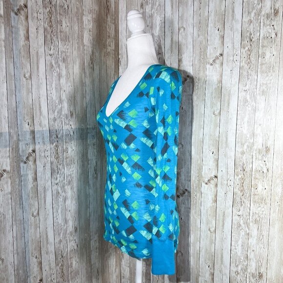 Women's Lilu Graphic Long Sleeve Tee | Teal | Size Small | V-Neck Top | Cotton - Picture 2 of 10